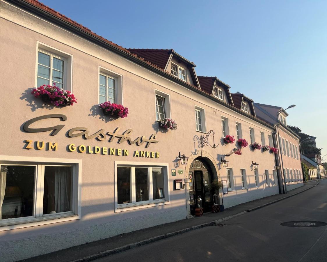 Gasthof Zum Goldenen Anker Hainburg an der Donau Luaran gambar